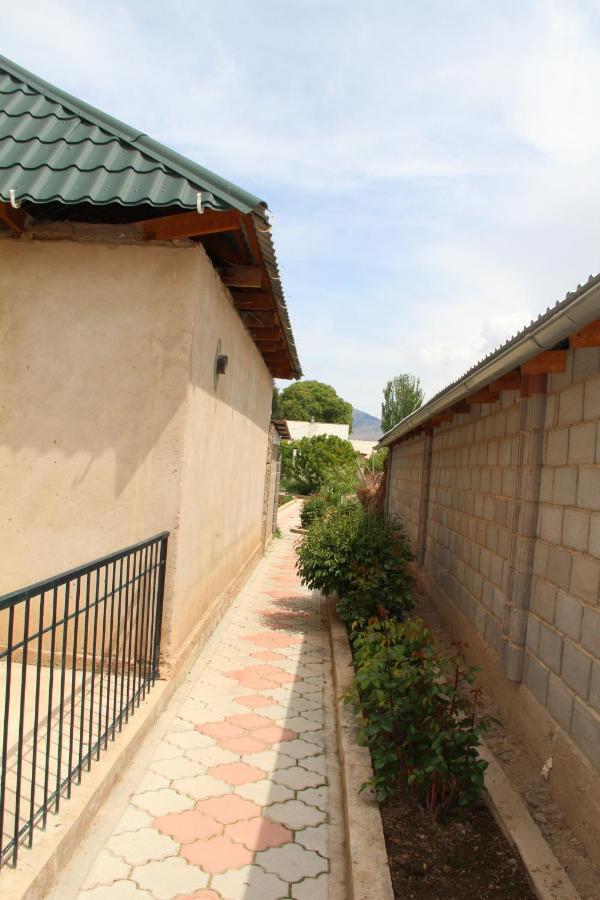 Guest House Semetei Bokonbayevo Esterno foto